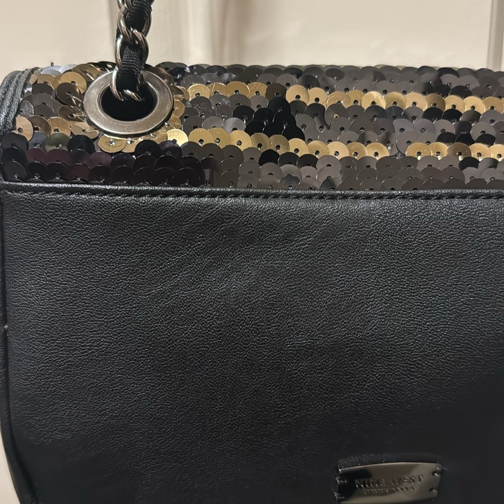 Nine West Women's Black and Gold Clutch OS EUC - Picture 14 of 16